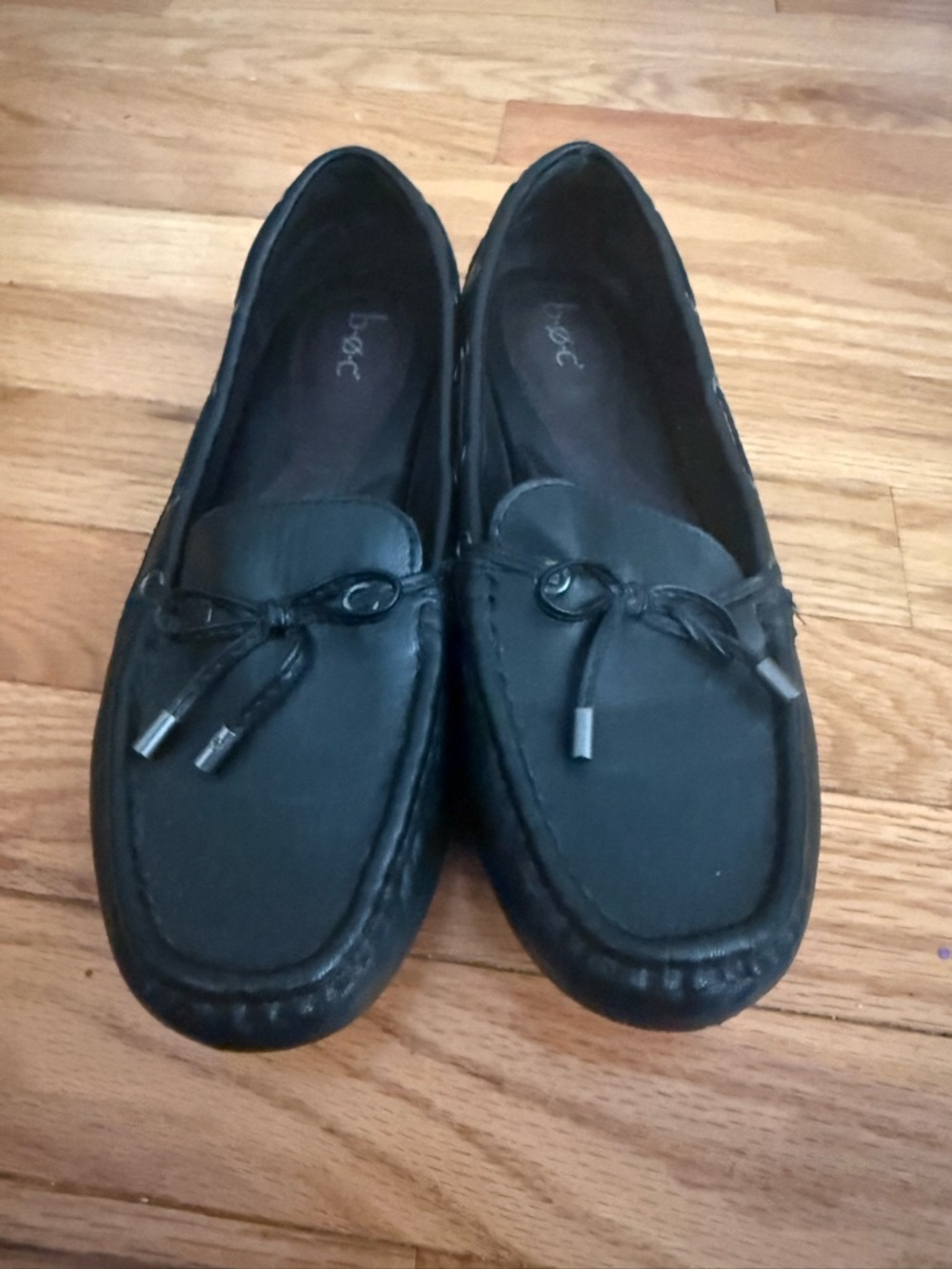 boc Black Women’s Slip-On Bow Moccasin Loafers
